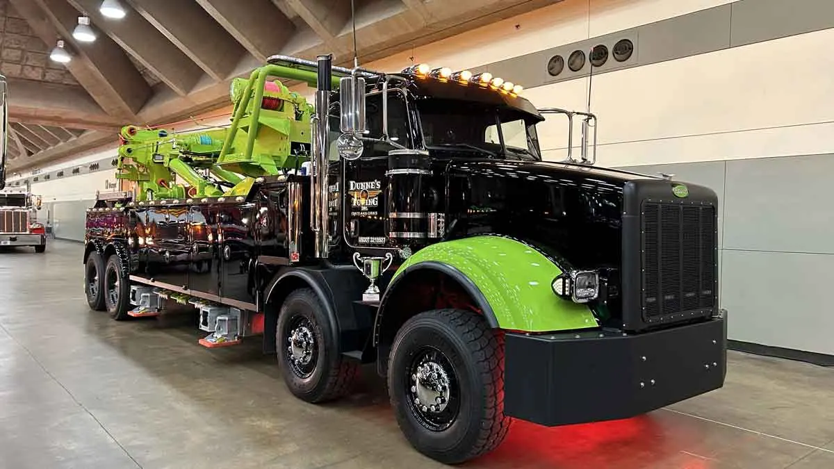 Dunne&rsquo;s black and lime heavy wrecker